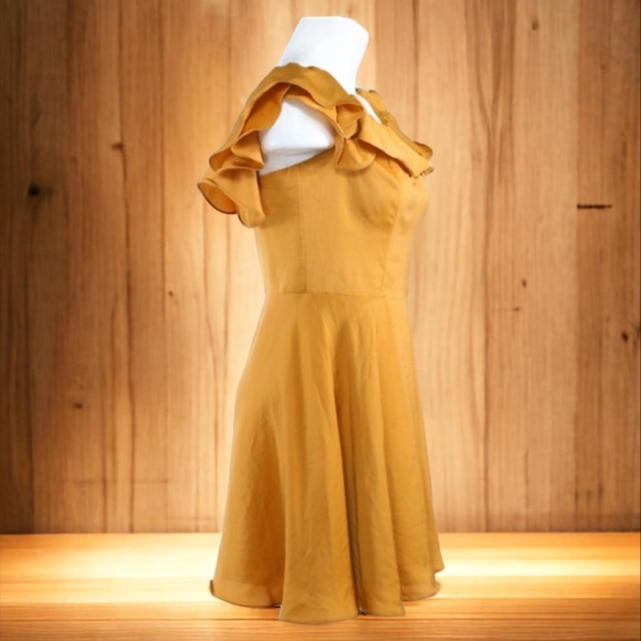 REVOLVE LOVERS + FRIENDS TROPHY DEEP GOLD RUFFLE DRESS SIZE MEDIUM - Picture 6 of 14